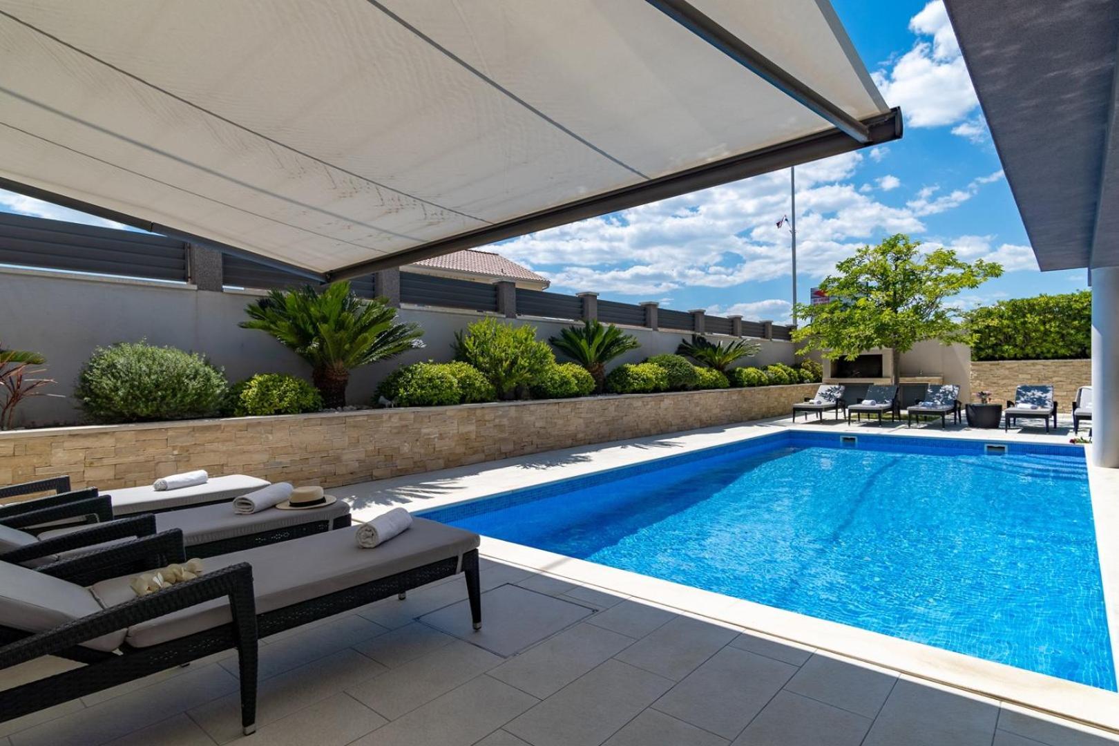 Luxury Villa Lucas With Heated Pool, Whirlpool, Sauna, 14 Pax Podstrana Dış mekan fotoğraf
