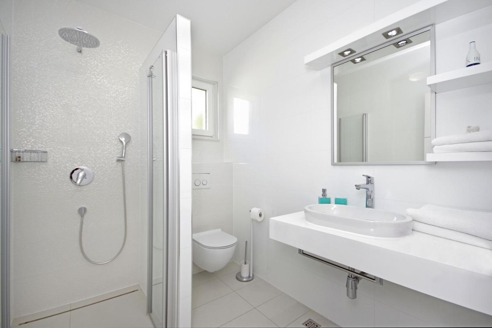 Luxury Villa Lucas With Heated Pool, Whirlpool, Sauna, 14 Pax Podstrana Dış mekan fotoğraf
